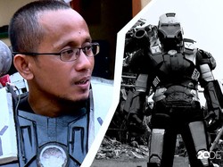 Wow Ada Iron Man Nyasar di Kebon Pisang