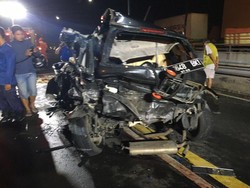 Kecelakaan 2 Mobil di Jembatan Tiga, 1 Orang Tewas