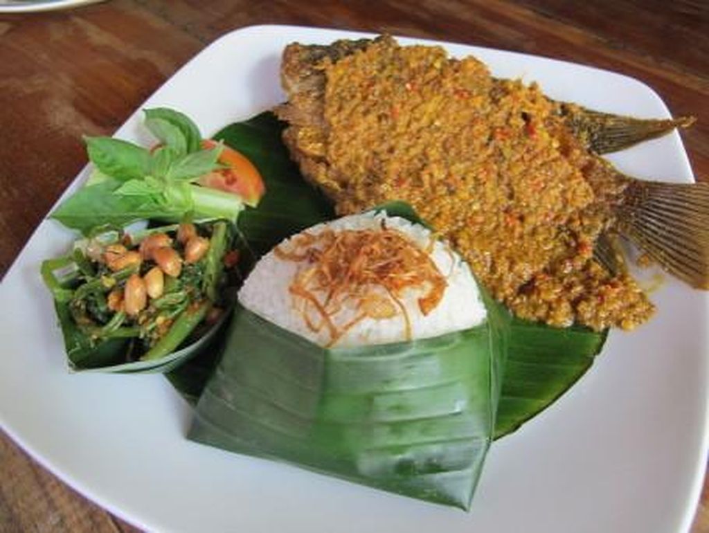 Jangan Lewatkan Tempat Makan Seafood Enak Ini Saat Ada di Bali Jangan Lewatkan Tempat Makan Seafood Enak Ini Saat Ada di Bali