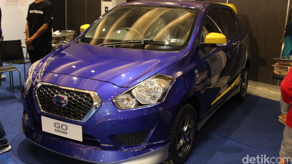 Datsun Buat Mobil Khusus Persib Datsun Buat Mobil Khusus Persib