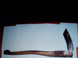 Penampakan Cangkul Maut yang Tewaskan Buruh Pabrik Eno di Tangerang