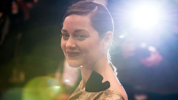 Marion Cotillard, Flawless and Sexy in Gold