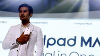 Ponsel Dual Space Coolpad Max Dilepas