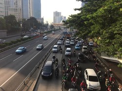 Aturan 3 in 1 Dihapus Permanen, Ruas Jl Gatot Subroto Arah Semanggi Padat