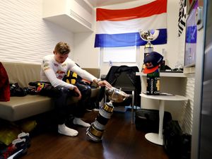 Horner Tak Paham dengan Kritikan dan Keluhan Pebalap Rival ke Verstappen