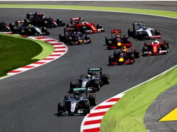 Terkait Insidennya, Rosberg Heran Hamilton Nekat Menyalip