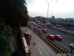 Jalur Tol BSD Kembali Normal Pasca Robohnya JPO, Lalin Lancar Pagi ini