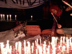 Gelar Aksi Seribu Lilin, Ini 7 Tuntutan The Jakmania