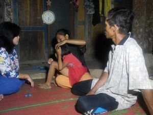 Anggota Komnas HAM Bebaskan Bocah Perempuan di Ponorogo yang Dipasung