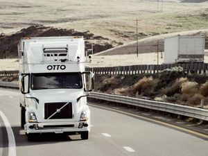 Alumni Google Bikin Truk Tanpa Sopir