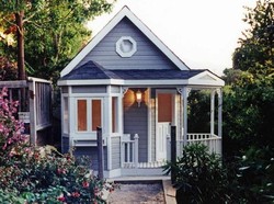 Rumah-rumah Mainan Cantik Ini Dijual Hingga Rp 1 Miliar