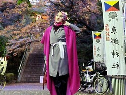 Foto: Inspirasi Gaya Hijab Dian Pelangi Saat Liburan ke Jepang