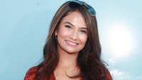Vanessa Angel, Soon to be Bride