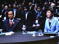 Lantunan Angklung Bengawan Solo Awali Pertemuan Pemimpin Asia di Seoul