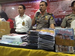 Jelang Puasa, Polisi Sita 10 Ribu Keping Cakram Porno di Glodok