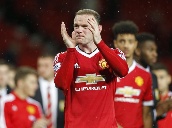 Britain Football Soccer - Manchester United v AFC Bournemouth - Barclays Premier League - Old Trafford - 17/5/16
Manchester United's Wayne Rooney in action with Bournemouth's Dan Gosling
Reuters / Andrew Yates
Livepic
EDITORIAL USE ONLY. No use with unauthorized audio, video, data, fixture lists, club/league logos or 
