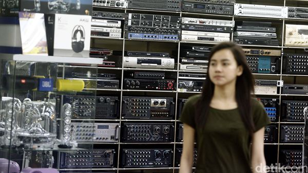 Penjualan Elektronik di Mangga Dua Menurun
