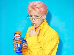 Video Comeback Solo Jonghyun SHINee yang Warna-warni