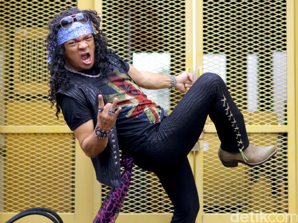 Candil Eks Seurieus: Jangan Golput Lah, Suara Lo Diambil Orang Lain Candil Eks Seurieus: Jangan Golput Lah, Suara Lo Diambil Orang Lain