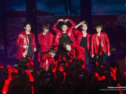 Siap Berlompat dan Bernyanyi Malam Ini, iKONIC?