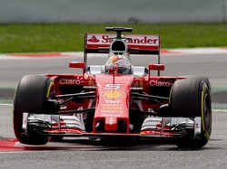 Vettel Tercepat di Hari Pertama
