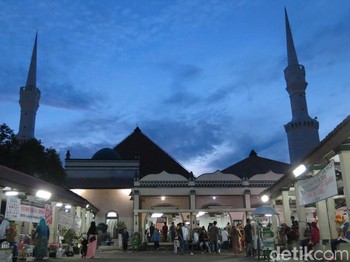 Masjid Luar Batang Tak Orisinal