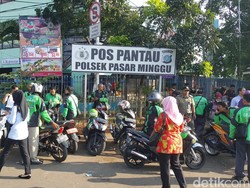 Commuter Line Gangguan, Ojek Online Panen Rezeki