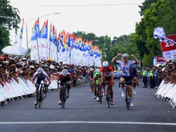 Christie dari tim Kenya Riders Downunder Menangi Etape Pertama