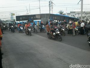Evakuasi Selesai, Lintas Kampung Bandan-Kemayoran Sudah Bisa Dilalui