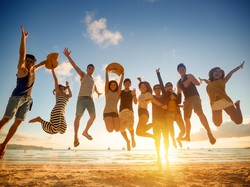 Cara Aman Liburan Akhir Tahun Tanpa Bikin Kantong Bolong