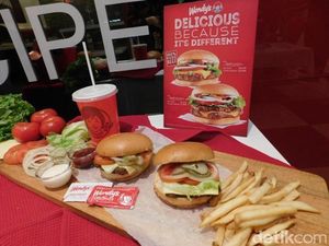 Wendys Perkenalan Burger Andalan dengan Resep Legendaris Dave Thomas