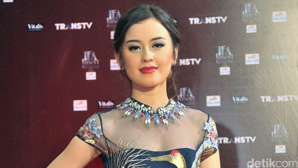 Anggunnya Kimberly Ryder