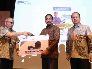 M Nasir Tutup Gerakan Guruku Inspirasiku M Nasir Tutup Gerakan Guruku Inspirasiku