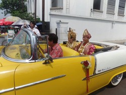 Nikahi Putri Titian, Junior Liem Pindah Agama?