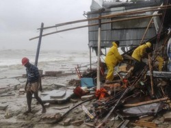 Topan Roanu Menerjang Bangladesh, 21 Orang Tewas