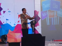 Belum Terima Konsep MenPAN RB, Jokowi: Rasionalisasi PNS Secara Alami