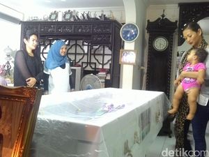Indah Kalalo Kenang Kebahagiaan bersama Mendiang Ibundanya