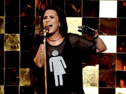 Hindari Haters, Demi Lovato Tinggalkan Instagram dan Twitter