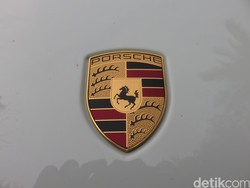 2 Remaja Curi Mobil Porsche, Pamer di Instagram