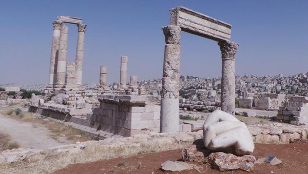 Sisa Tangan Hercules di Yordania