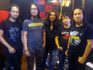 Kenalkan Versi Baru Hanya Kamu, Powerslaves Ingin Racuni Anak Muda Kenalkan Versi Baru Hanya Kamu, Powerslaves Ingin Racuni Anak Muda