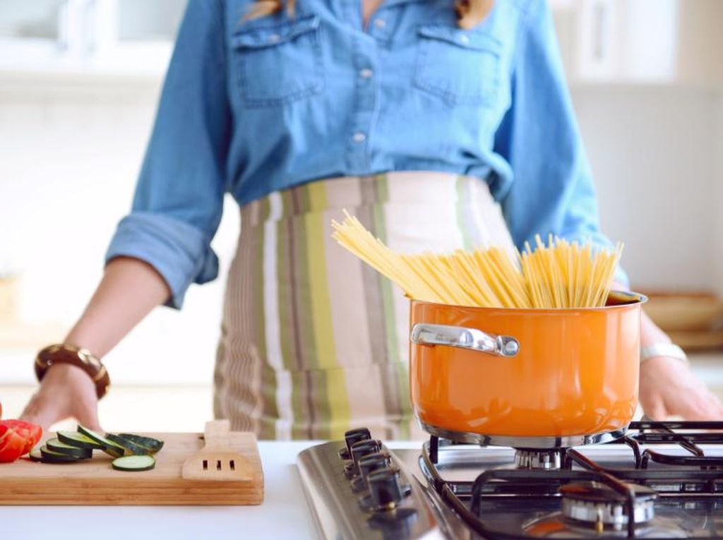 4 Kesalahan yang Sering Dilakukan Saat Masak Pasta 4 Kesalahan yang Sering Dilakukan Saat Masak Pasta