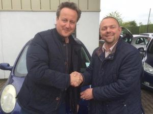 Perdana Menteri Inggris Hadiahkan Mobil Bekas untuk Istrinya