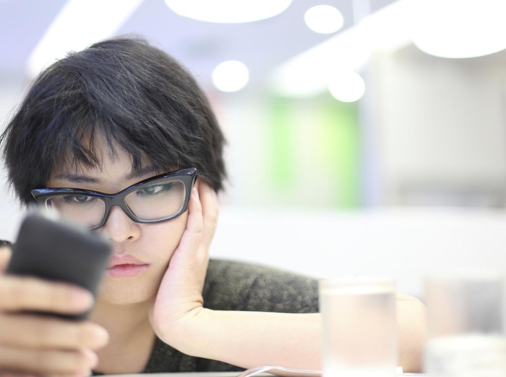 5 Tips Agar Anak Tak Kecanduan Gadget di Masa Pandemi 5 Tips Agar Anak Tak Kecanduan Gadget di Masa Pandemi