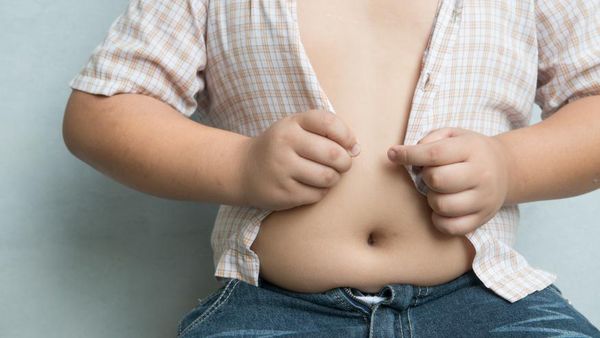 7 Alasan Mengapa Pekerja Kantor Cenderung Bertubuh Gemuk