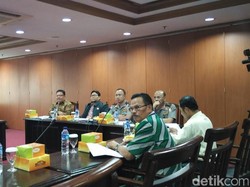 Ombudsman Beberkan Temuan Pelanggaran Pelayanan SIM di Depan Kakorlantas Polri