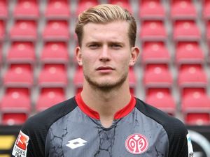 Liverpool Gaet Loris Karius dari Mainz
