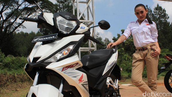 Mengintip Si Pelahap Segala Medan Supra GTR150