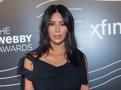 Pasca Perampokan Paris, Kim Kardashian Baca Buku Tentang Kematian