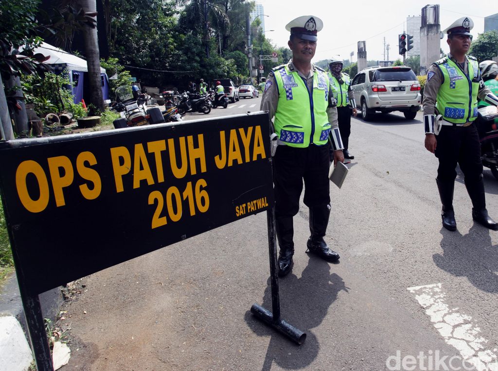 Polda Metro Gelar Operasi Patuh Jaya Selama 14 Hari Mulai Kamis 29 Agustus Polda Metro Gelar Operasi Patuh Jaya Selama 14 Hari Mulai Kamis 29 Agustus